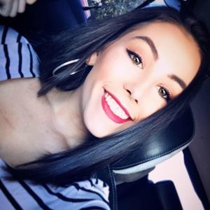 Meet your Posher, Emerald